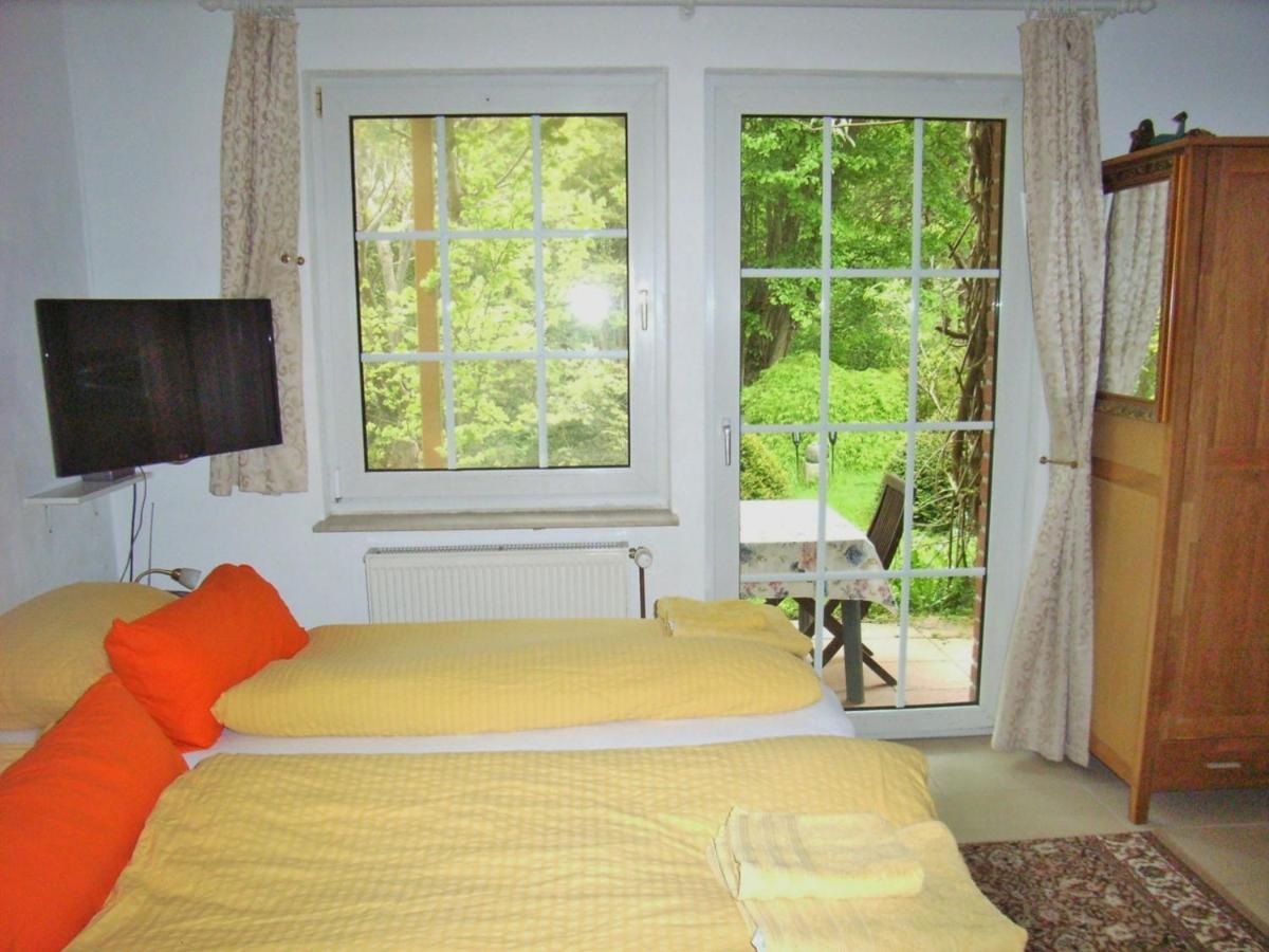 Ostsee Hotel-Pension An Der Lindenallee Бад Доберан Екстериор снимка