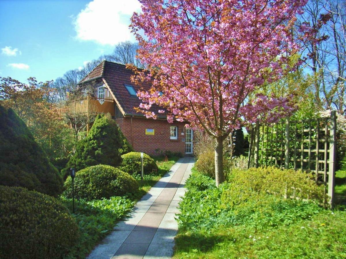 Ostsee Hotel-Pension An Der Lindenallee Бад Доберан Екстериор снимка