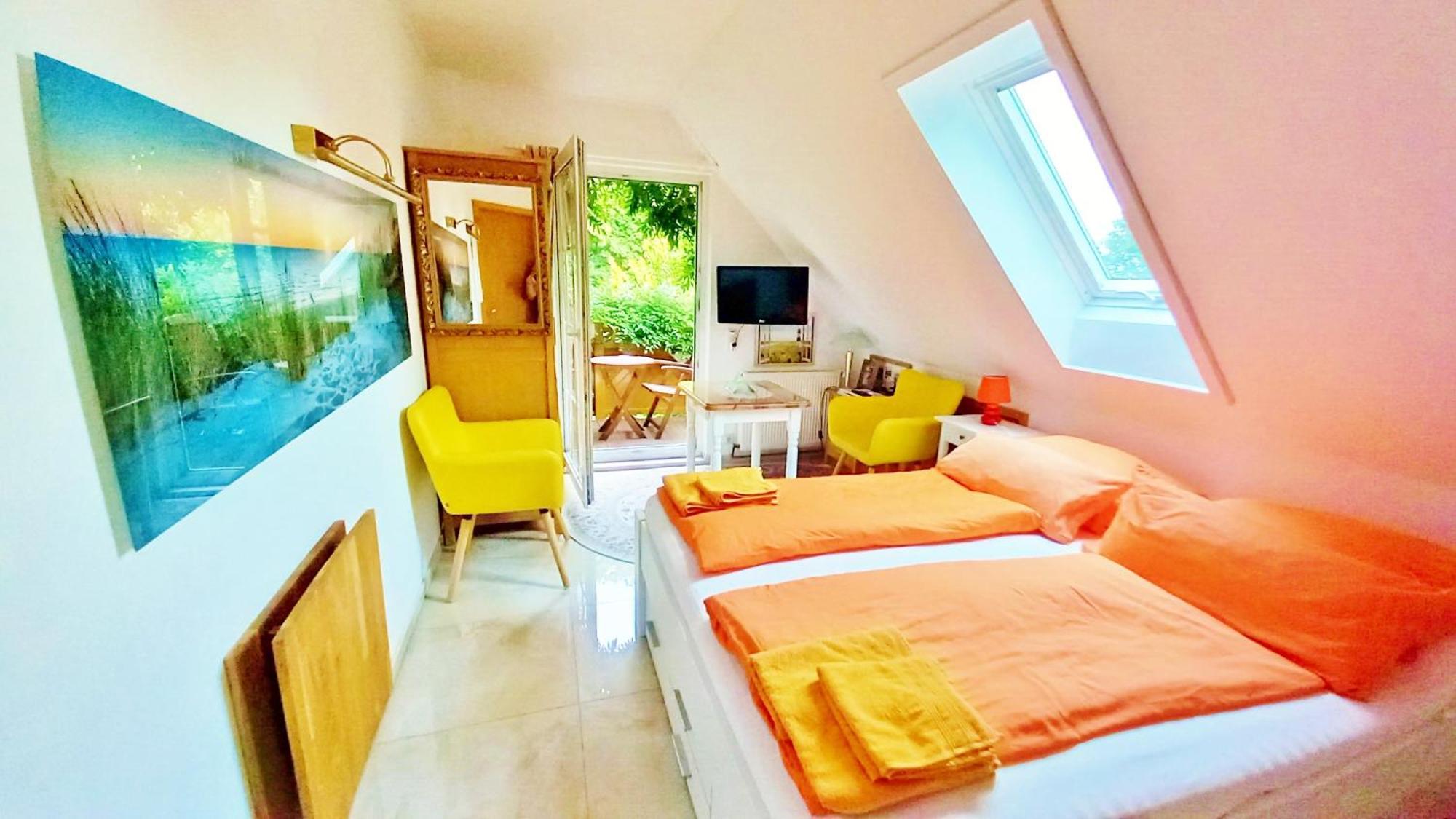 Ostsee Hotel-Pension An Der Lindenallee Бад Доберан Екстериор снимка
